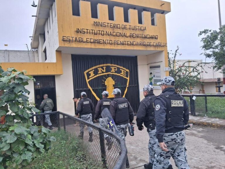 Hallan más de 3,000 ketes y licor ilegal en penal de Cantera: Fiscalía investiga red interna